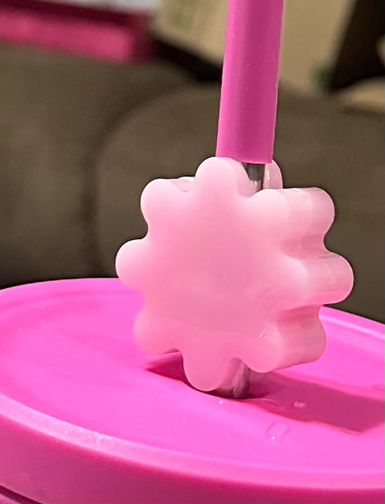 Closed Flower Straw Hugger